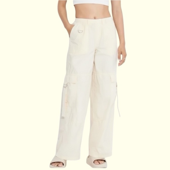 wild fable Pants - Wild Fable Women's M Medium Extra Wide Cargo Pants Light Yellow Baggy